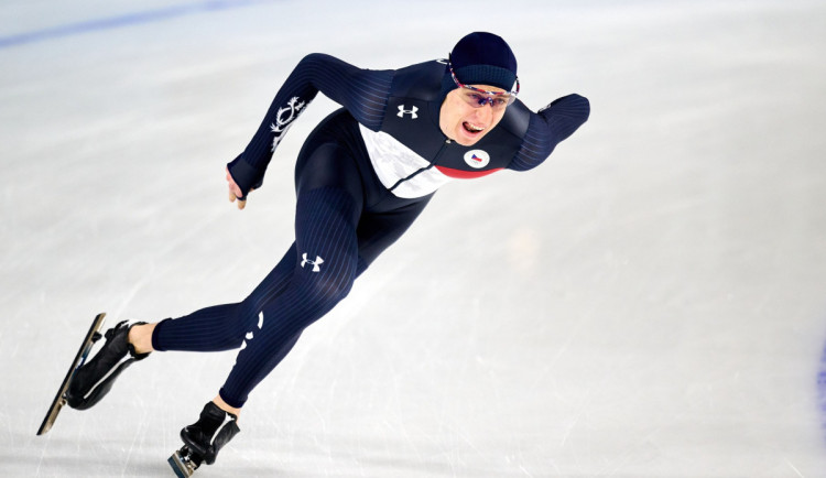 Olympijské zlato pro Jílka. Devatenáctiletý rychlobruslař z Prahy vyhrál závod na 10 km