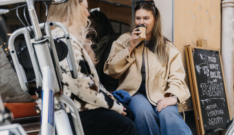 Jičín jede dál bez výfuků. Sdílená kola mají zelenou na další čtyři roky