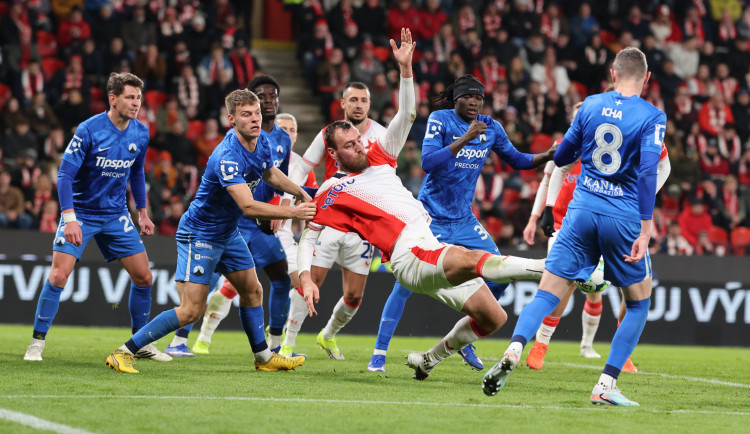 Fotbalisté Slavie přetlačili Slovan Liberec a vyhráli 1:0. O výhře rozhodla penalta