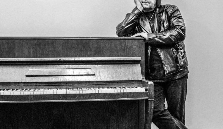 Zemřel klávesista kapely Olympic Jiří Valenta, bylo mu 66 let