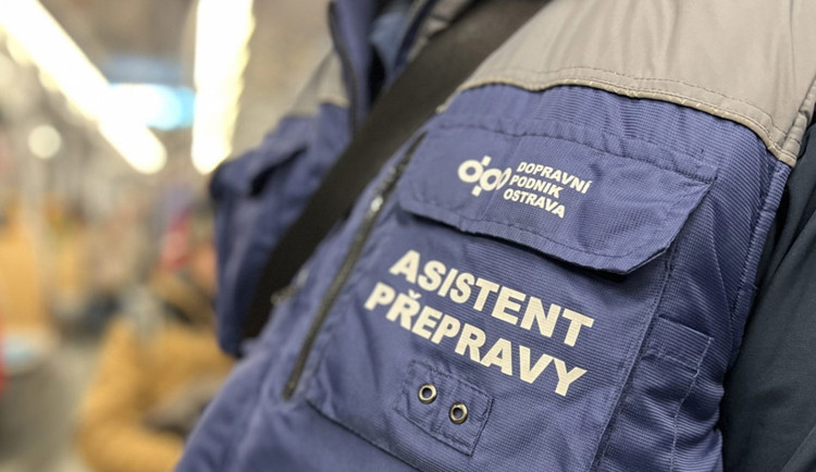 Jízda načerno i pod vlivem alkoholu. Asistenti přepravy vykázali každého osmého