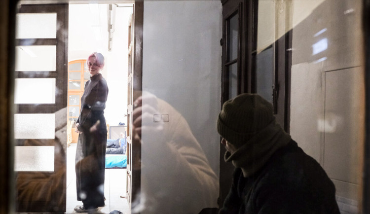 Noční centrum pomohlo lidem bez domova. Charita eviduje přes 2 tisíce návštěv