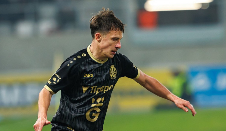 Fotbalisté Hradce dlouho drželi s Viktorkou krok, nakonec prohráli 3:0