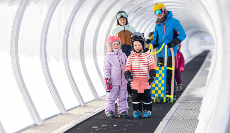 Březen? Ideální čas na lyže. Ráno tvrdé sjezdovky, odpoledne slunce a pohoda