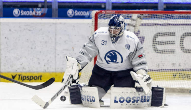 Do čtvrtfinále vykročili vítězně hokejisté Sparty, na ledě Plzně vyhráli 2:0