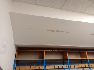 Plzeňský stadion si stěžoval na stav šatny po návštěvě Sparty. Rozbitá už byla, brání se tým