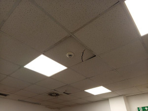 Plzeňský stadion si stěžoval na stav šatny po návštěvě Sparty. Rozbitá už byla, brání se tým