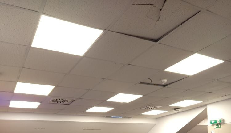 Plzeňský stadion si stěžoval na stav šatny po návštěvě Sparty. Rozbitá už byla, brání se tým