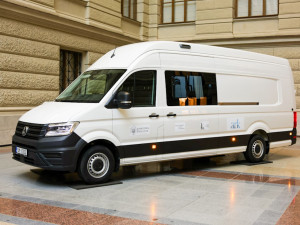 Na Ukrajinu jede z Prahy další mobilní digitalizační pracoviště, bude dokumentovat památky