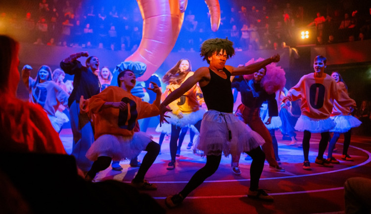 HUMAN ZOO nabídne na Velký pátek intenzivní show i následný rave.