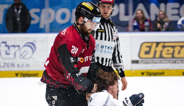 Sparta odvrátila konec sezony, na ledě Plzně vyhrála 1:4