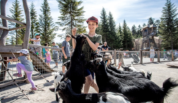 Na Lipně startuje jarní pohoda. Velikonoce, první cyklovýlety i pobyt u jezera