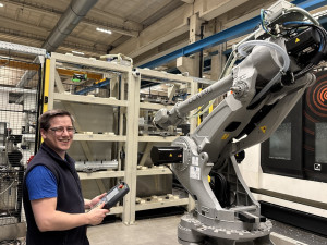 V Praze vyrábí pro nejznámější letadla světa. Teď hledají posily