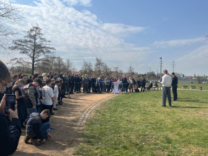 V parku na Jižním Městě odhalili památník místním obětem holokaustu