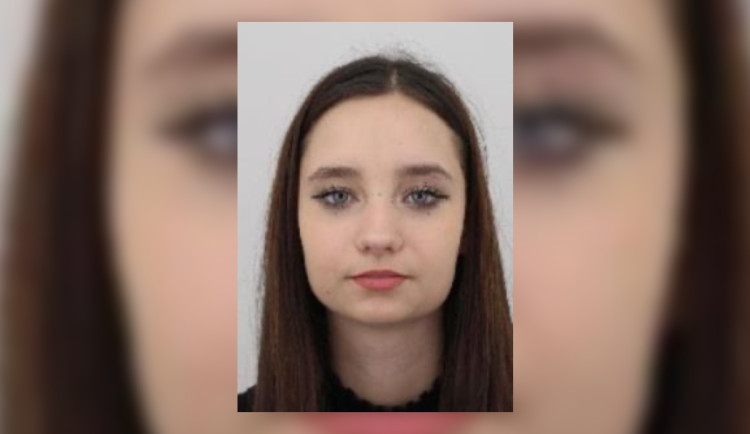 Policie pátrá po dívce z diagnostického ústavu, mohla by si ublížit