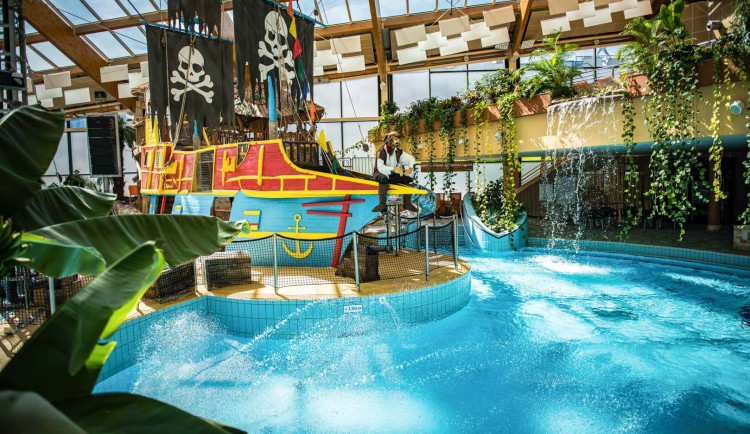Aquapalace Praha, to je víc než zábava - srdce regionu a místo, kde to žije