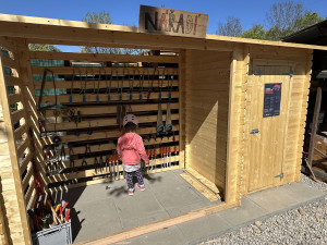 Tady se s bolístkami počítá. První stálé dobrodružné hřiště láká tisíce dětí