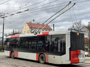 Trolejbusy Bozankaya pro Prahu mají povolení, pracuje se na odstranění závad