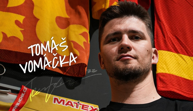 Hokejový brankář Vomáčka se po deseti letech vrací do Hradce Králové