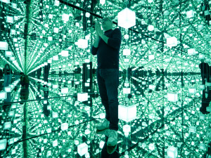 FOTO: Signal Space rozšířil výstavu, připomíná historii slavného audiovizuálního festivalu