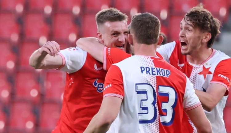 Slavia přejela před prázdným Edenem Jablonec 5:1 a slaví vítězství v lize