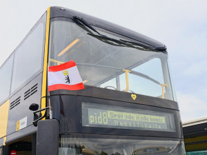 FOTO: Autobusový den PID na Letné přilákal fanoušky historických i moderních autobusů