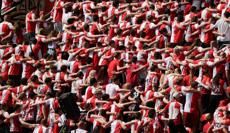 Tribuna Sever jedná se Slavií o znovuotevření kotle. Závěr ligy bude však bez diváků