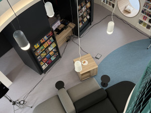 Na Černém Mostě otevřeli pobočku městské knihovny, nabízí deset tisíc svazků knih