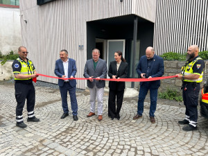 Z boudy do moderního. Záchranáři mají Na Slupi novou základnu, navýšili počet posádek