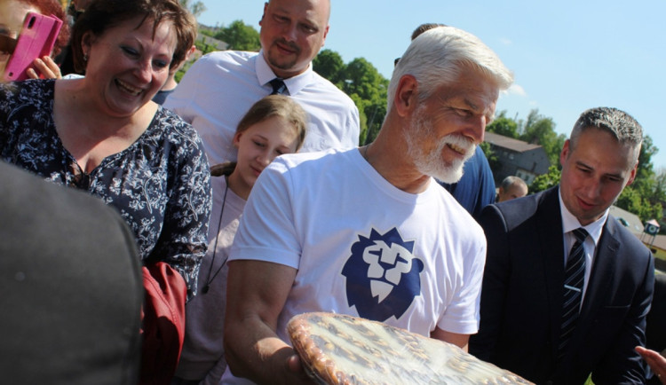 Oběd s hejtmanem i zájem o dostavbu Dukovan. Prezident Pavel míří na Vysočinu