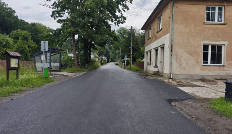 Silnice v Hrádku nad Nisou-Václavicích je po dvou letech opět plně průjezdná