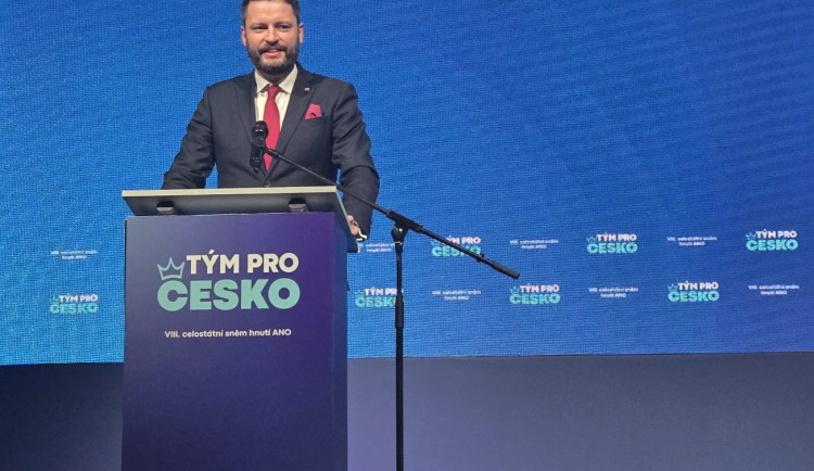 Zastupitelé odvolali Prokopa z kontrolního výboru, ten majetkové poměry vysvětlí v pátek