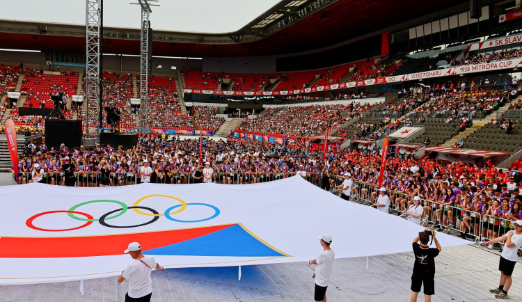 FOTO: V Praze se poprvé koná Olympiáda dětí a mládeže, začala velkolepou show v Edenu