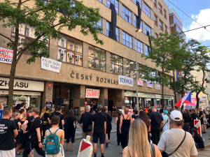 Zaměstnanci ČT a Českého rozhlasu vstoupili do stávky, nevylučují další protesty