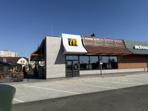 McDonald's otevřel brány v Kutné Hoře. První restaurace ve městě stříbra