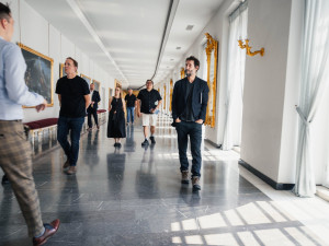 Prezident Pavel přivítal na Hradě herce Keanu Reevese, dali si i pivo