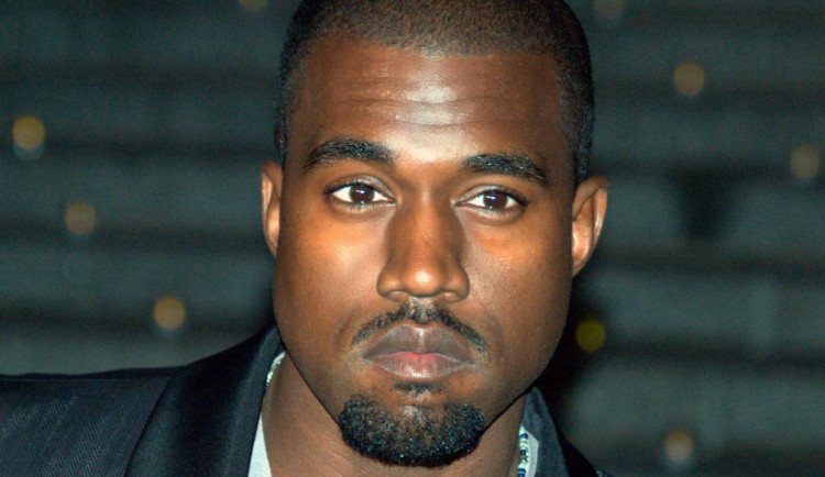 V pražské Chuchli měl hrát Kanye West. Koncert odpískala ho lidé i magistrát
