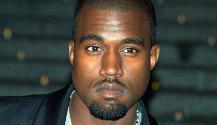 V pražské Chuchli měl hrát Kanye West. Koncert kvůli nacismu odpískali lidé i radní