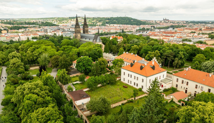Na Vyšehrad čerpají vodu z Vltavy.
