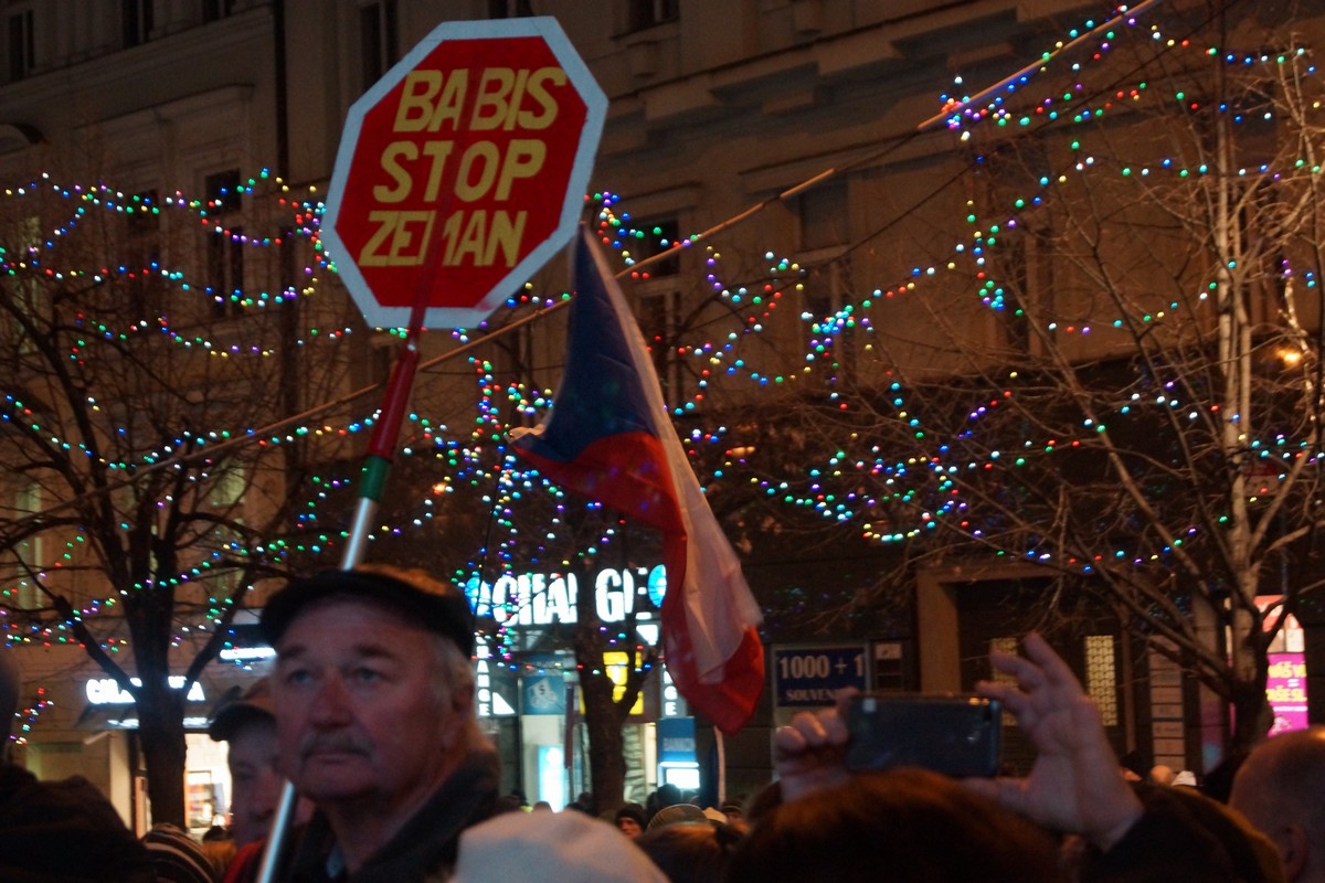 Demonstrace proti Babišovi se účastnilo 50 tisíc lidí. Za týden se akce bude opakovat