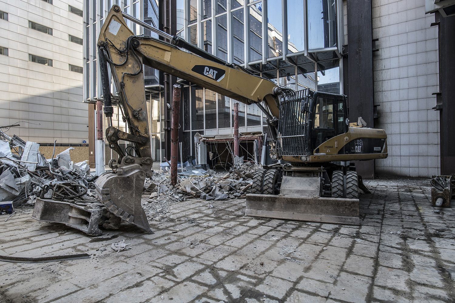 Demolice Transgasu jde do finále.