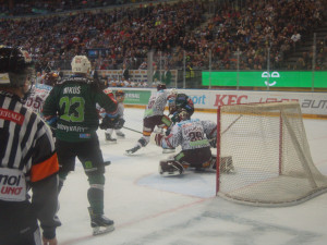 Sparta v divokém utkání přestřílela Karlové Vary