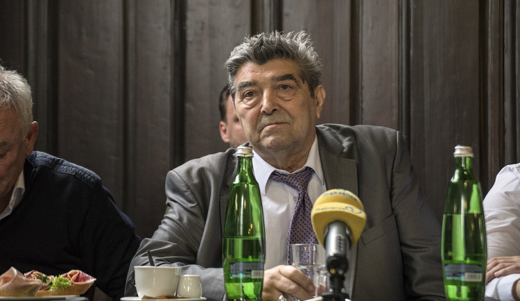 FOTOGALERIE: O víkendu startuje 425. Matějská pouť. Podívejte se, jak probíhají přípravy