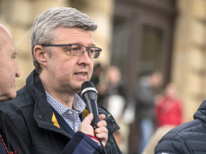 FOTOGALERIE: Od Rudolfina dnes odpoledne vyrazila Expedice Tatra kolem světa 2