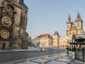 FOTOGALERIE: Vydejte se na procházku liduprázdnou Prahou