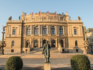 FOTOGALERIE: Vydejte se na procházku liduprázdnou Prahou