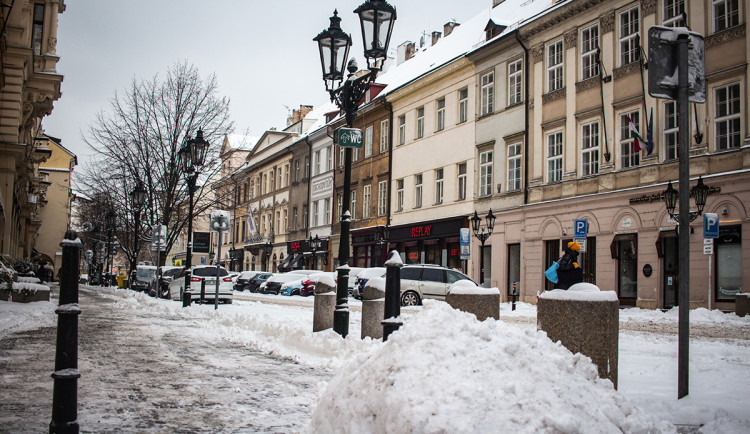 Sněhová peřina přikryla Prahu. Podívejte se na zasněžené hlavní město