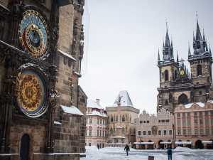 Sněhová peřina přikryla Prahu. Podívejte se na zasněžené hlavní město