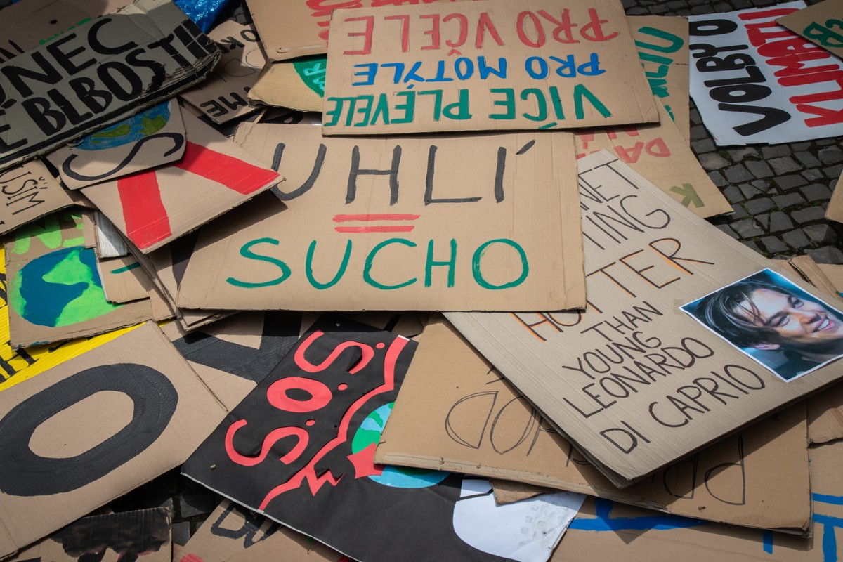 FOTOGALERIE: Studenti v Praze stávkovali za klima. Nejít do školy, nám přijde adekvátní, říká jejich mluvčí
