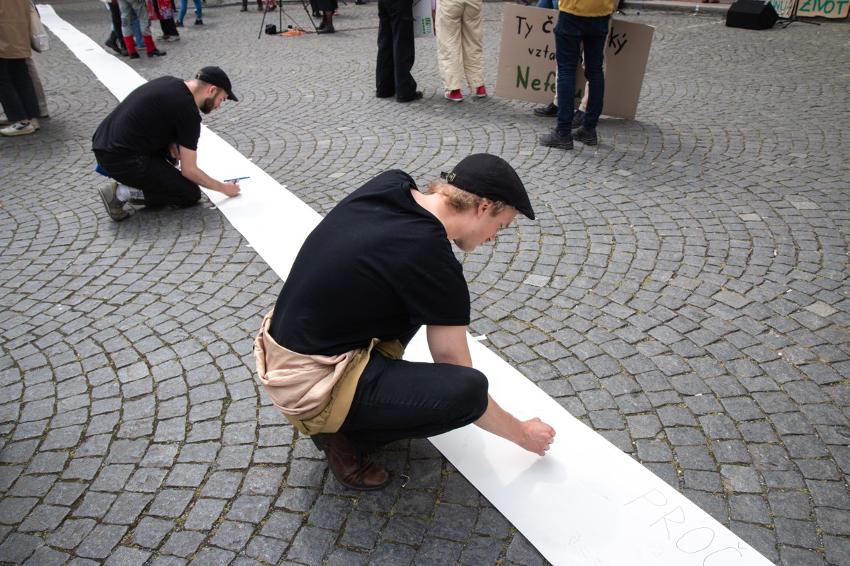 FOTOGALERIE: Studenti v Praze stávkovali za klima. Nejít do školy, nám přijde adekvátní, říká jejich mluvčí